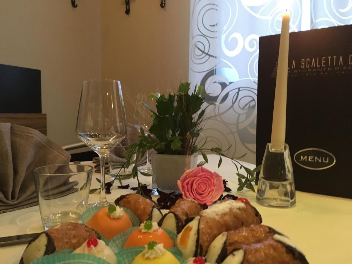 Casa Vacanza La Scaletta Capriate San Gervasio Luaran gambar